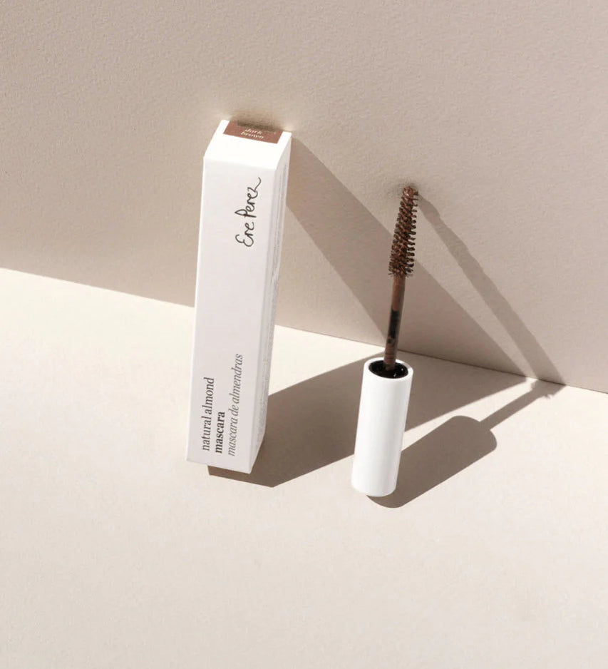 NATURAL ALMOND MASCARA