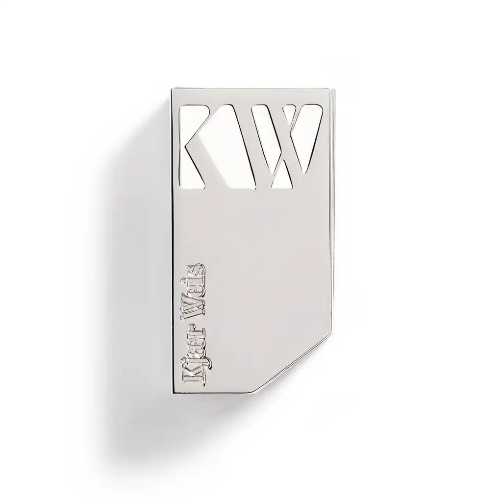 ICONIC EDITION COMPACTS