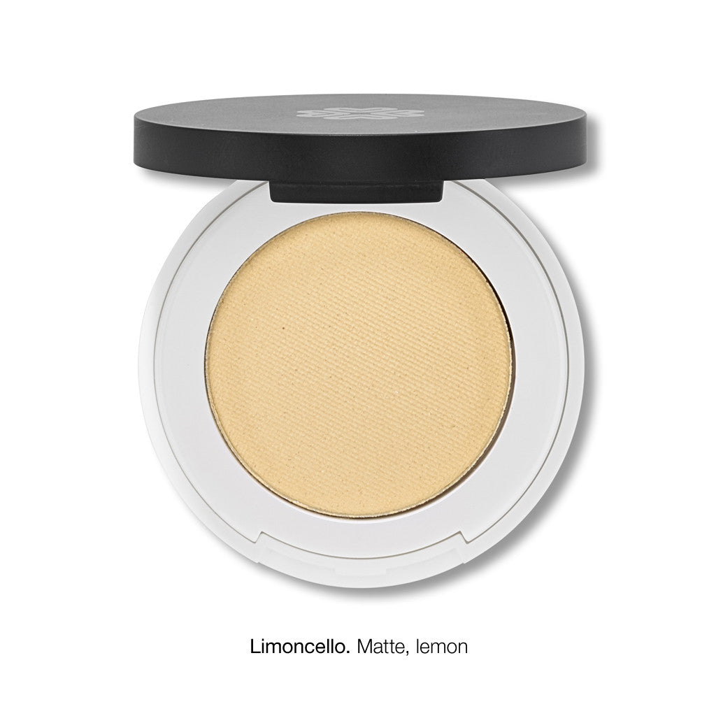 PRESSED EYE SHADOW <br> Rich in moisturising jojoba oil and anti-ageing sea holly extract