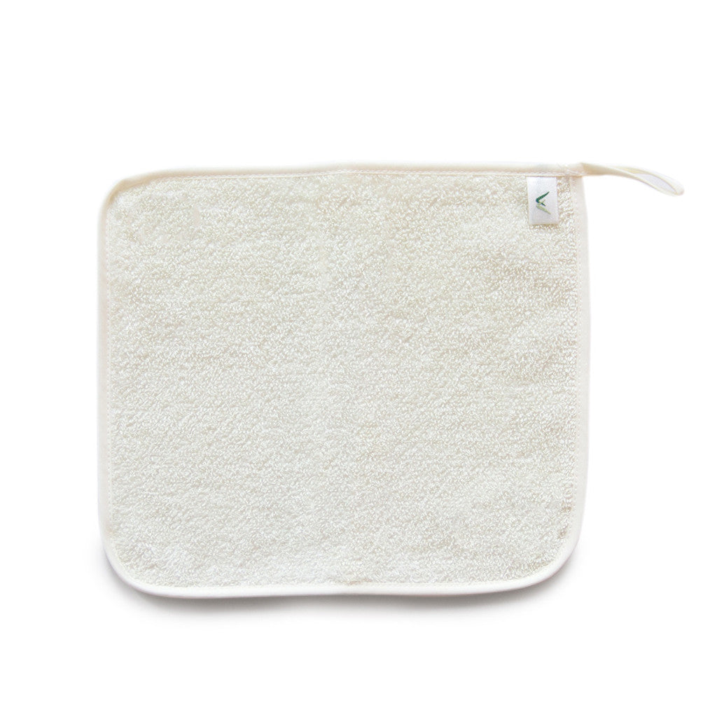SASAWASHI FACE SCRUB TOWEL<br> Unique fabric with anti-bacterial properties prevents unpleasant odours and mildew growth