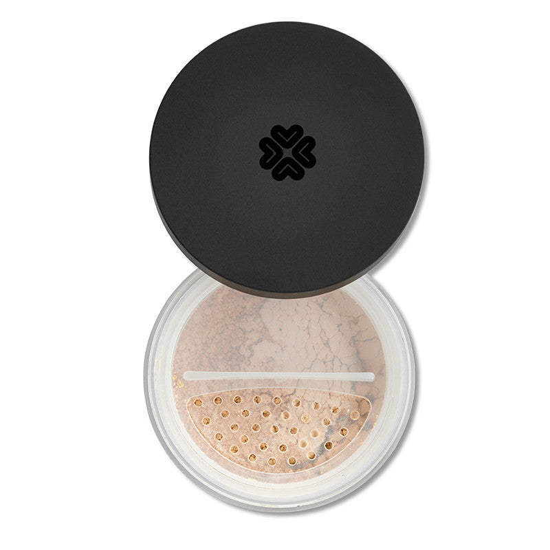 MINERAL SHIMMER <br> Luxuriously sheer glistening finish for cheekbones, shoulders and décolletage